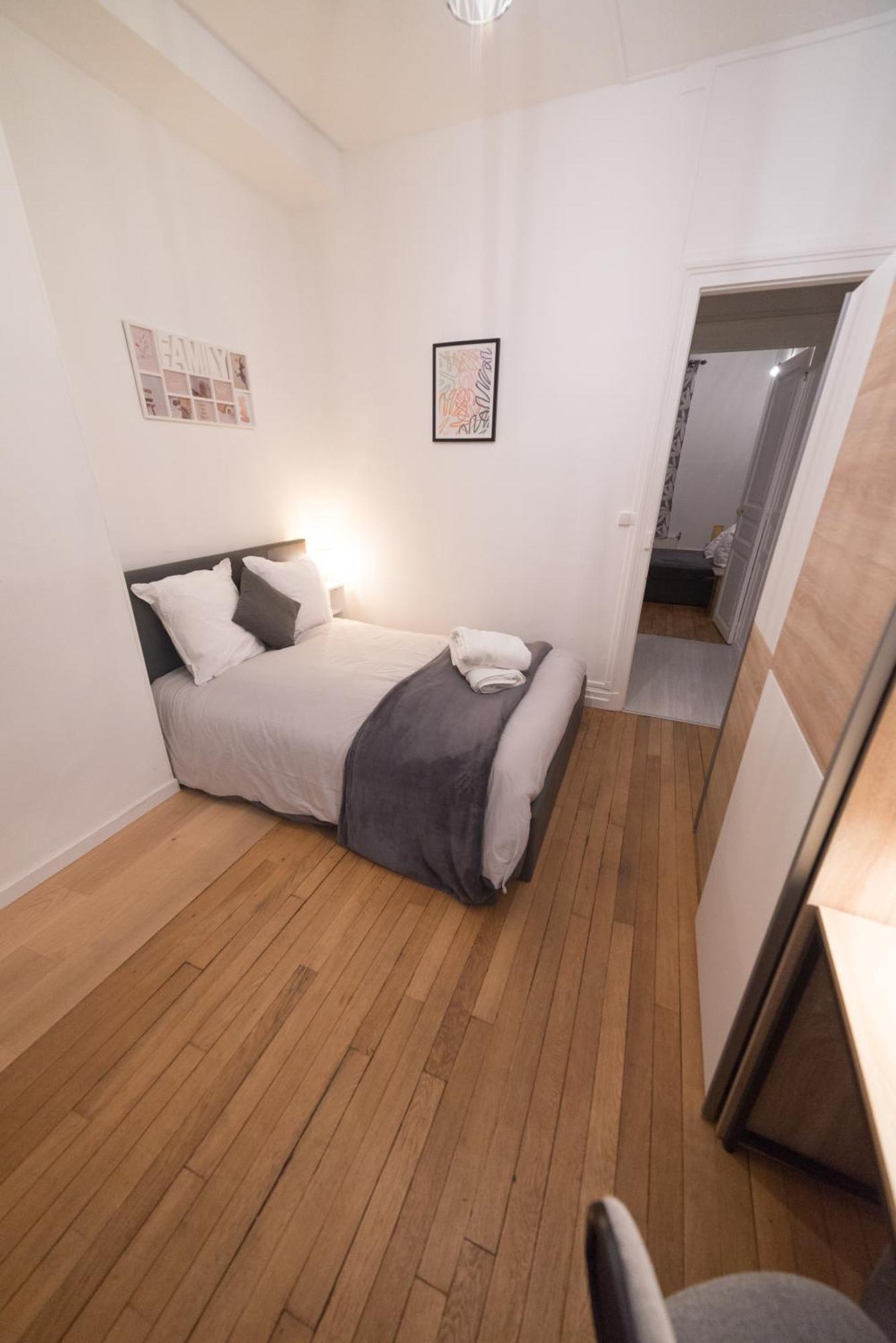 Suite Double Fabriques, 2 Bedrooms, Central, Parking Nearby, Self Checkin Nancy Luaran gambar