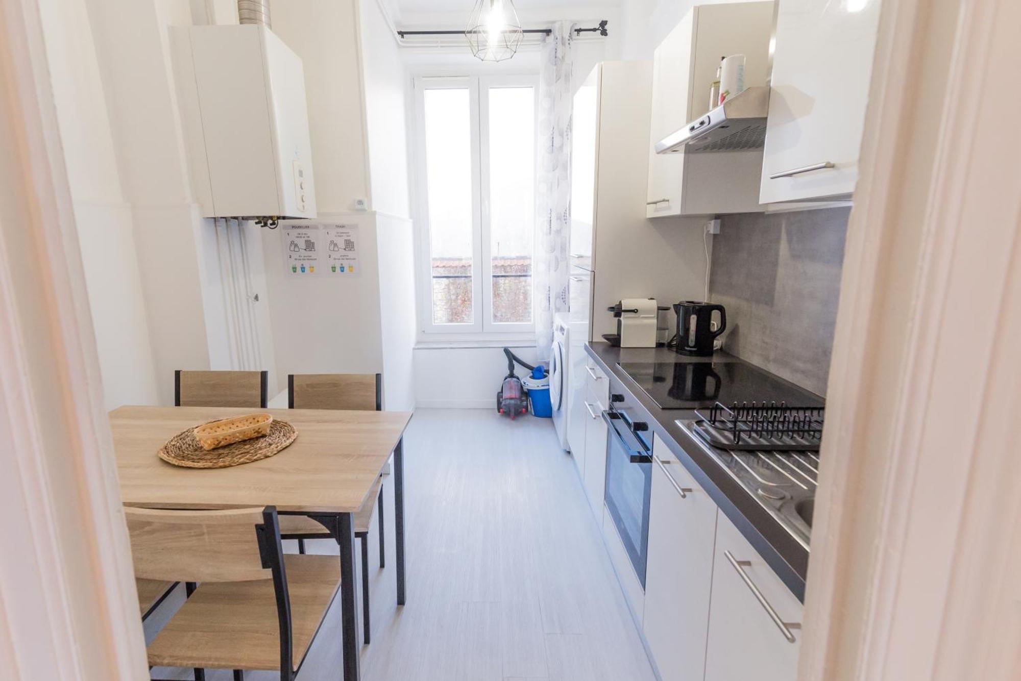 Suite Double Fabriques, 2 Bedrooms, Central, Parking Nearby, Self Checkin Nancy Luaran gambar